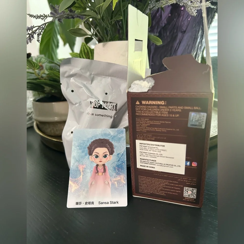 Game of Thrones Sansa Stark Collectible Figurine - Picture 2 of 3